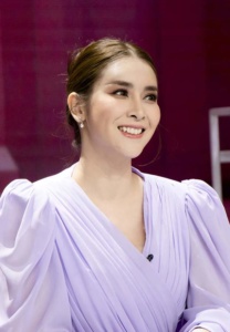 ใหม่-สุคนธวา-หน้าสวย